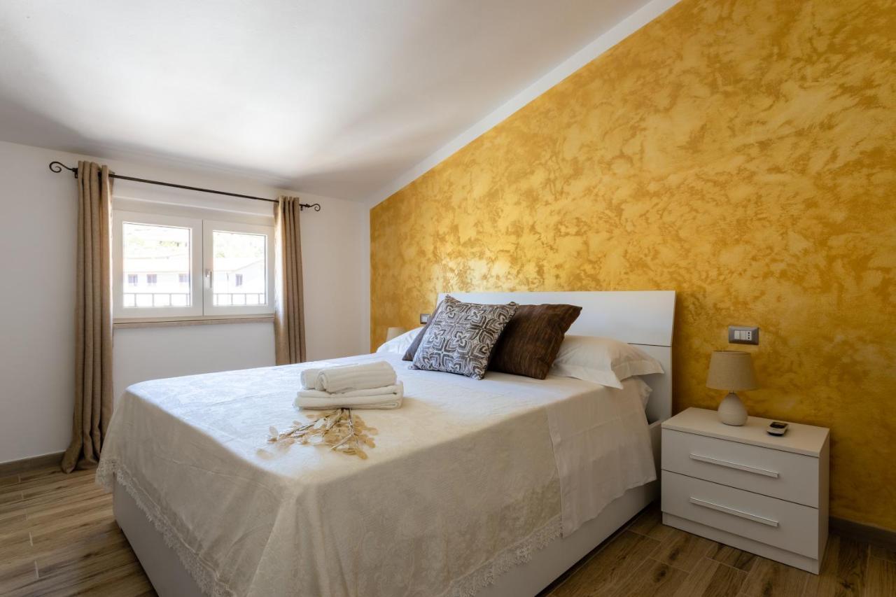 Cadoni Guest House บอซา ภายนอก รูปภาพ